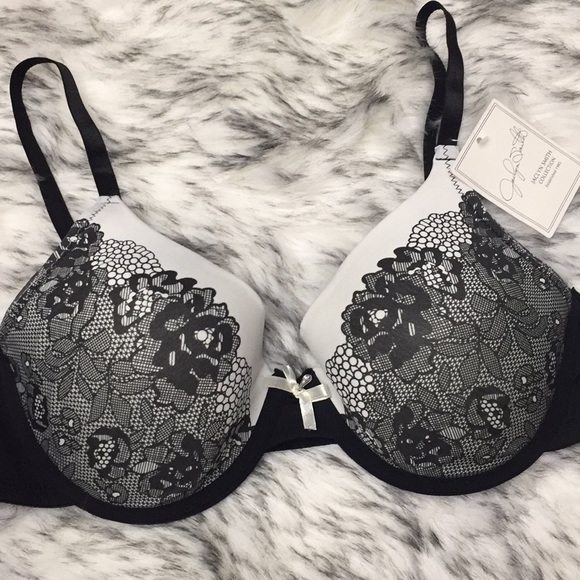 NWT JACLYN SMITH Lightly Lined T-Shirt Bra - Picture 3 of 4